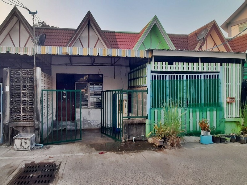 ขายทาวน์โฮมพัทยา บางแสน ชลบุรี สัตหีบ : 137/41 สุขุมวิท พัทยา ซอย 25 แยกจากสุขุมวิท (ทล.3) นาเกลือ บางละมุง ชลบุรี