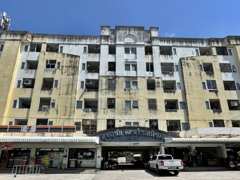 For SaleCondoPattaya, Bangsaen, Chonburi : Sukrit Condo 269/522, 5th floor, nine kilograms, Surasak Sriracha, Chon Buri
