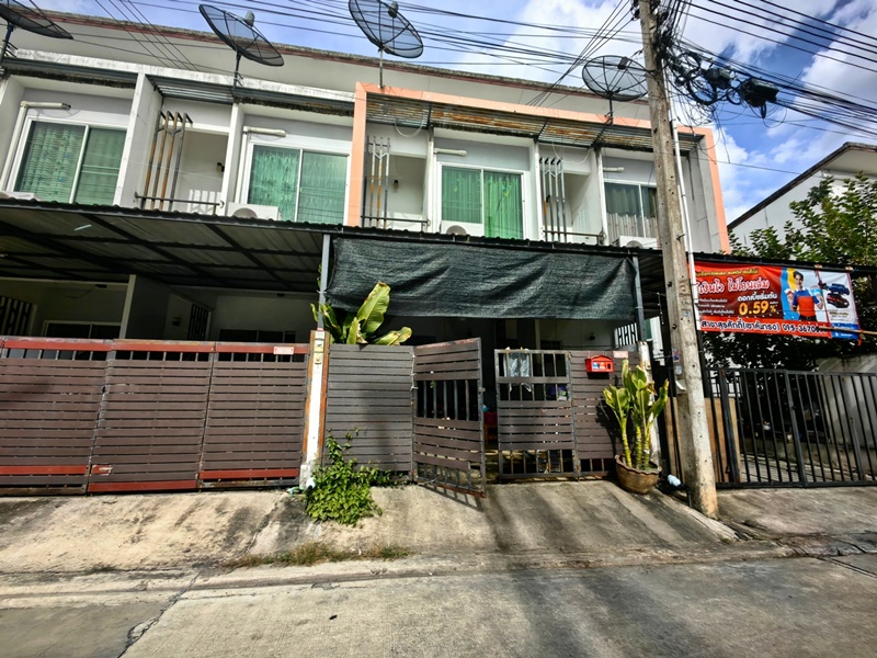 For SaleTownhomePattaya, Bangsaen, Chonburi : Smartland New Style 2 88/195 Huai Prab-Phan Sadet in Bo Win Sriracha, Chon Buri