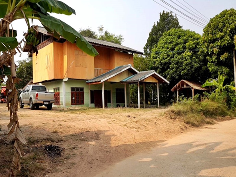 ขายบ้านบุรีรัมย์ : บ้านพักอาศัยครึ่งตึกครึ่งไม้ 2 ชั้น