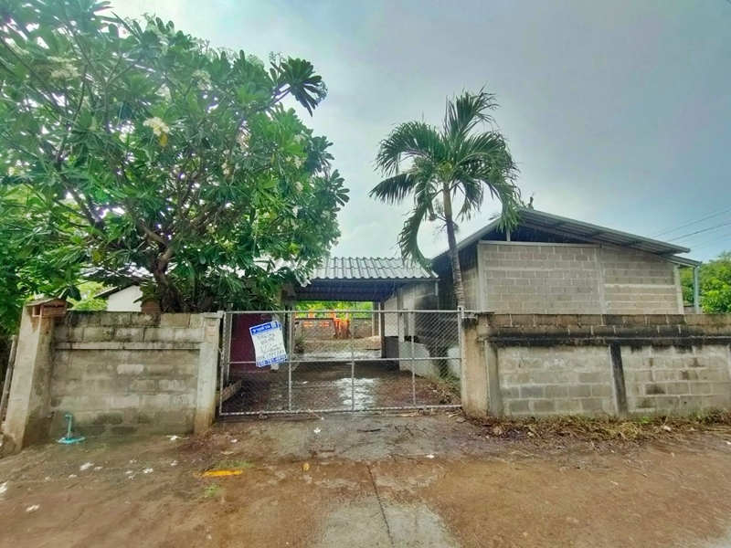 ขายบ้านลำปาง : บ้านพักอาศัยตึกชั้นเดียว แยกจากถนนสายบ้านไร่ข่วงเปา-บ้านแม่กือ ถนนสายเชียงใหม่-ลำปาง (ทล.11) 