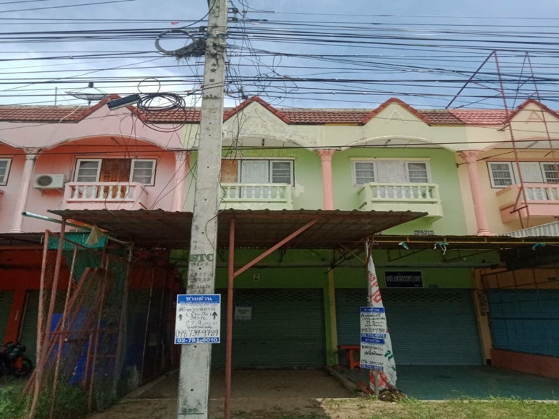 For SaleShop HouseTak : 293/6 Phahonyothin, Nong Bua Tai, Tak Tak