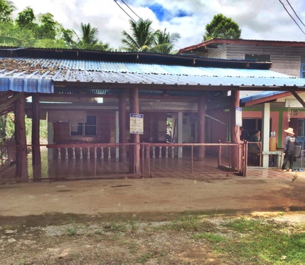 For SaleHouseUttaradit : 62 Pichai-Phrom Phiram (117) km 188+700 Phaya Man Pichai Uttaradit