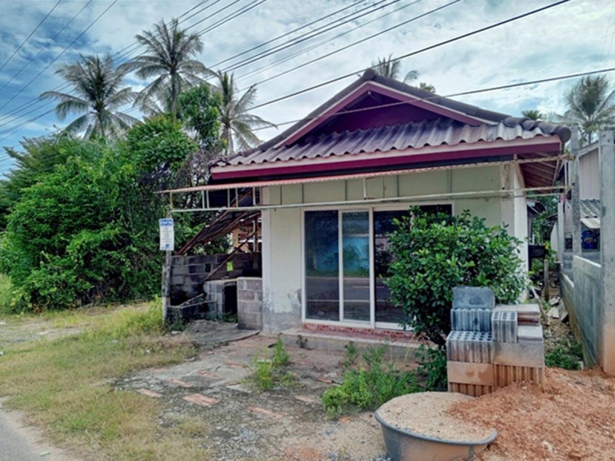For SaleHousePattani : - 67/1, Ban Khao Wang Road- Ban Pulaka Xing Pattani-Yala Road (Tor. 410) Pado Mayo Pattani