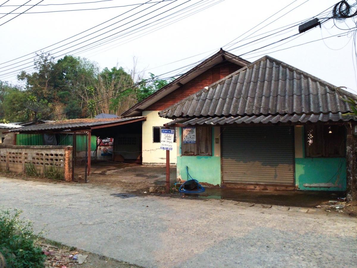 For SaleHouseChiang Rai : 199, 199/1 Soi has no name separated from Chiang Rai-Mae Sai Road (Tor 1), Pa Sang, Mae Chan, Chiang Rai.