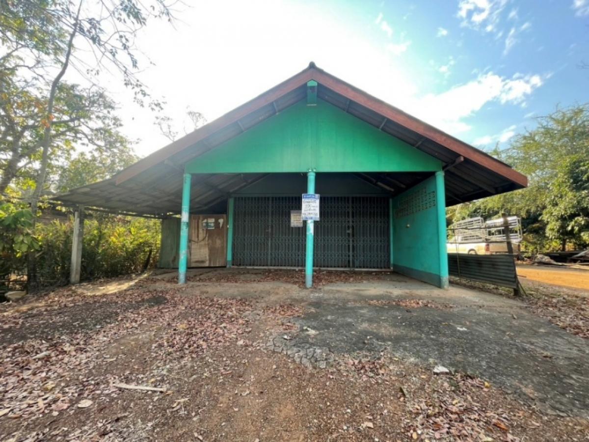 ขายบ้านสระแก้ว : บ้านพักอาศัยตึกชั้นเดียว ห่างจากถนนจันทบุรี-สระแก้ว (ทล.317) ประมาณ 162 เมตร