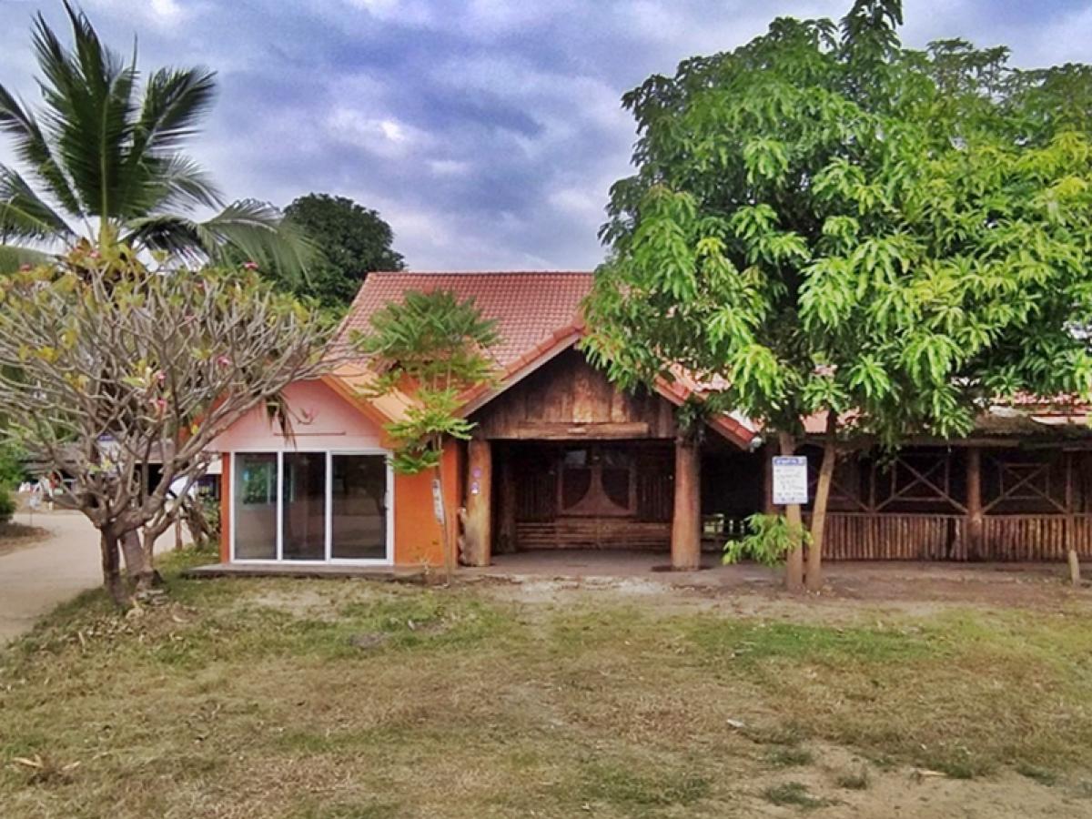 ขายบ้านกำแพงเพชร : บ้านพักอาศัยไม้ชั้นเดียว