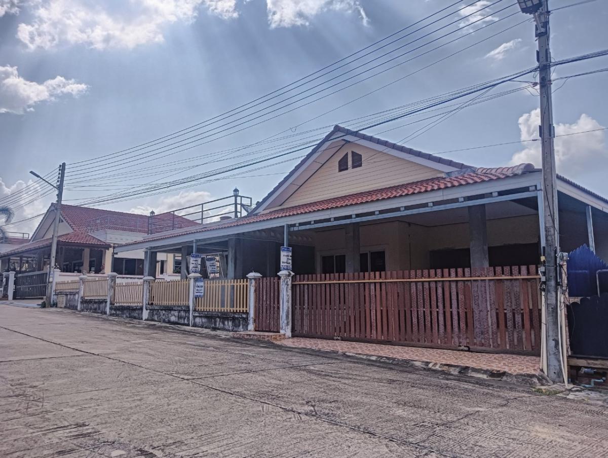 For SaleHousePattaya, Bangsaen, Chonburi : Chokchai 3 209/50 Village No. 10, Soi Ruammit Khao Hat Yao-Office (332), Bang Saray, Sattahip, Chon Buri