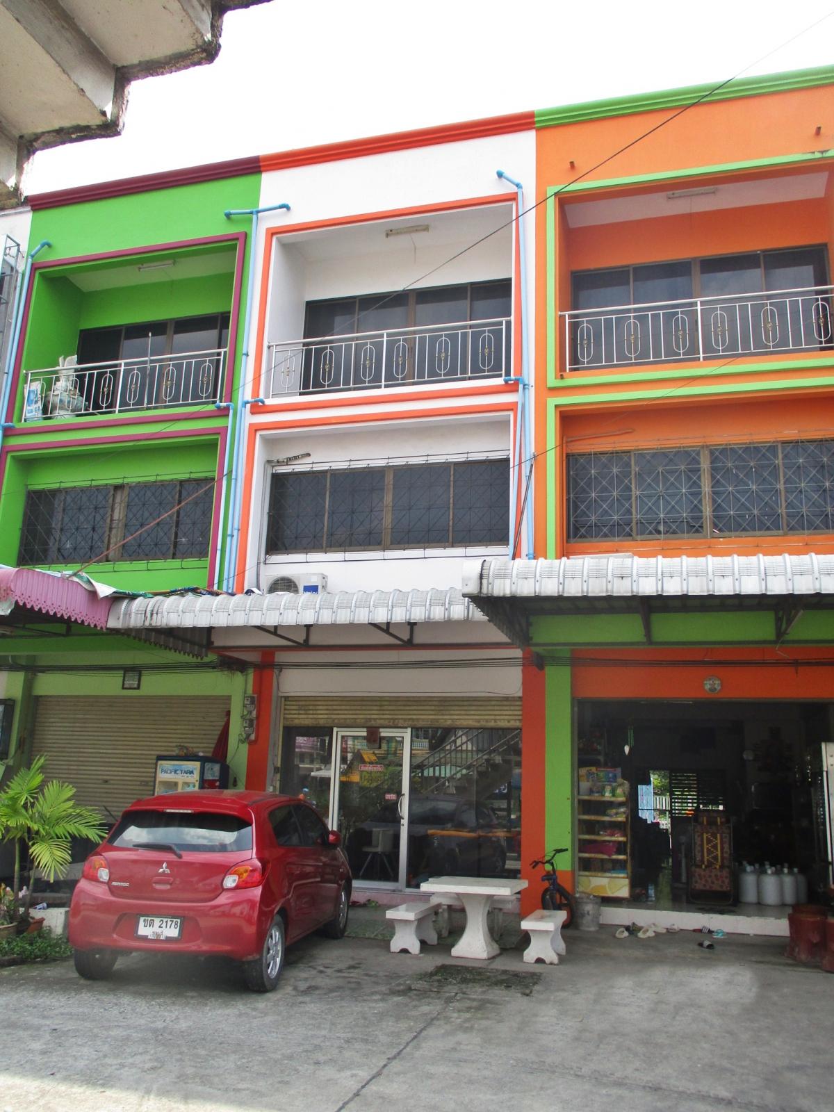 For SaleShop HousePattaya, Bangsaen, Chonburi : Chom Chom Bueng 249/46 Ban Bueng-Klaeng Nong Chak, Ban Bueng Chon Buri