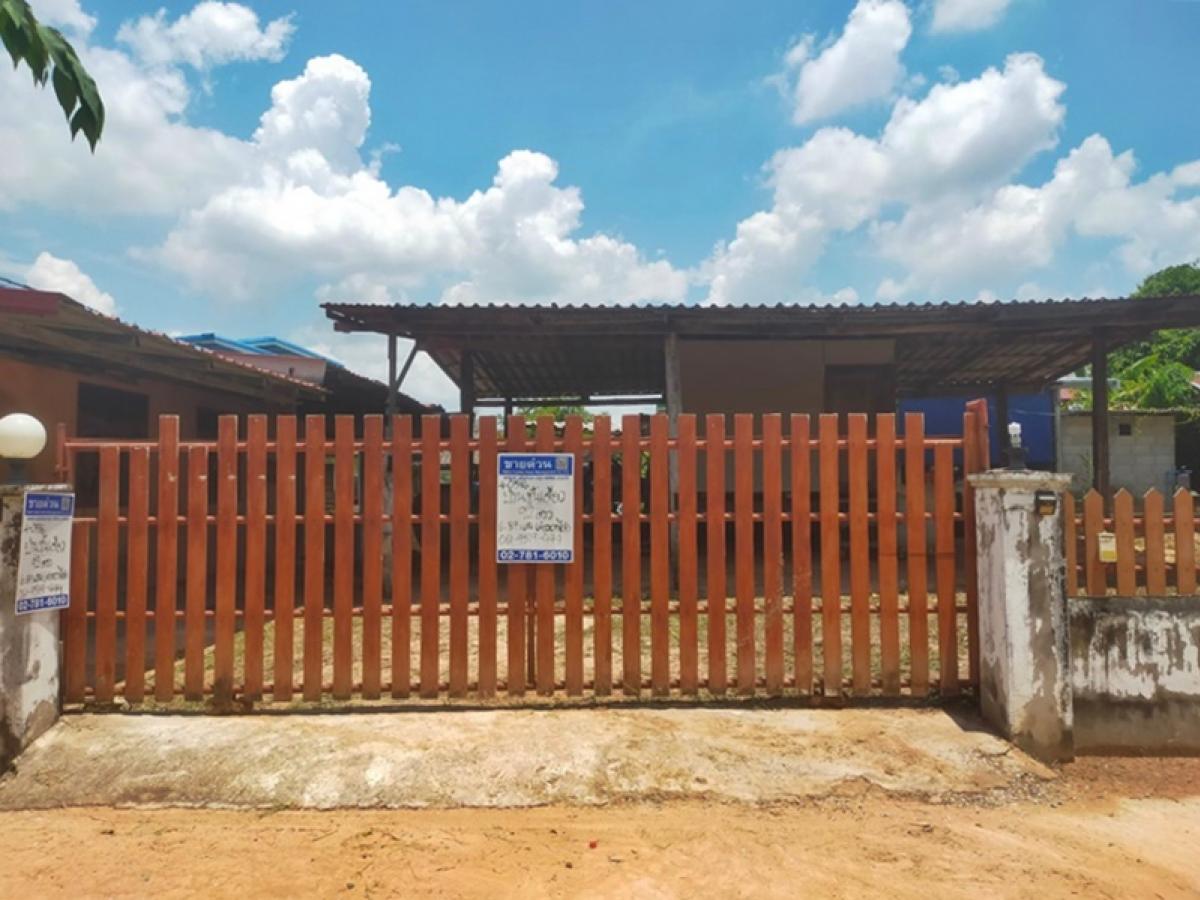 ขายบ้านกาฬสินธุ์ : บ้านเดี่ยว 1 ชั้น ห่างจากทางหลวงแผ่นดินสายขอนเเก่น-ยางตลาด (ทล.12) ประมาณ 276 เมตร