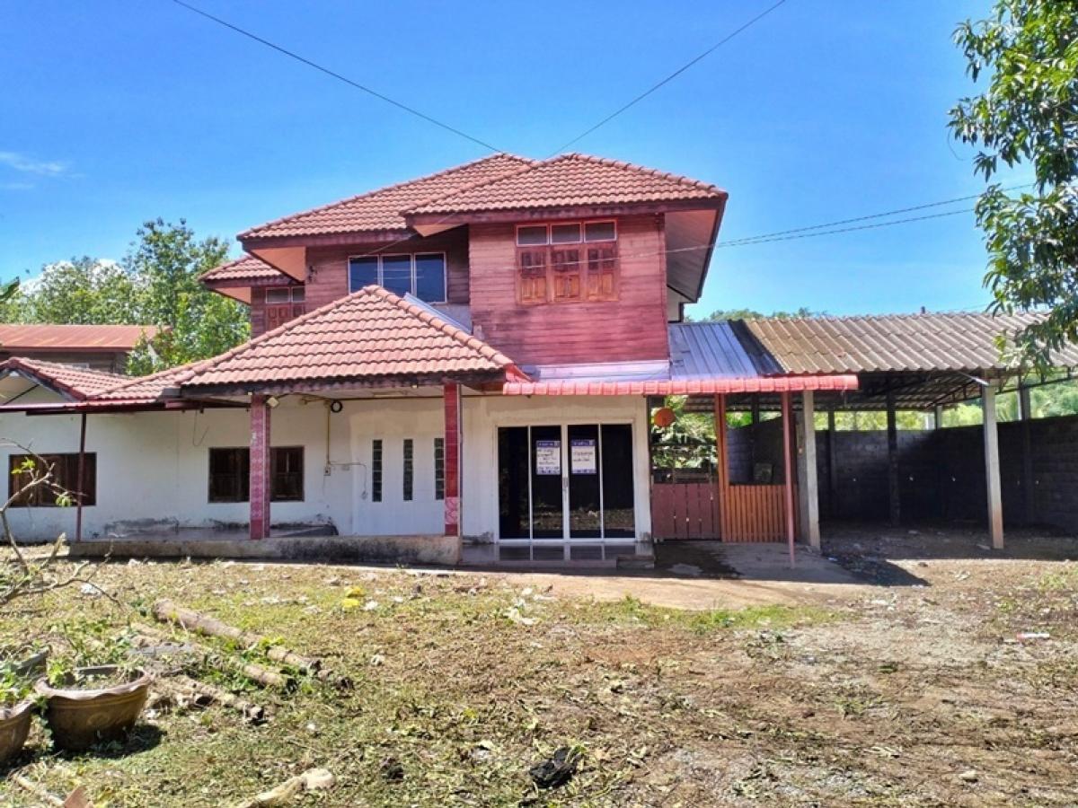 For SaleHousePhetchabun : 315 Soi does not have a separate name from Kaeng Ton-Song, about 80 m.