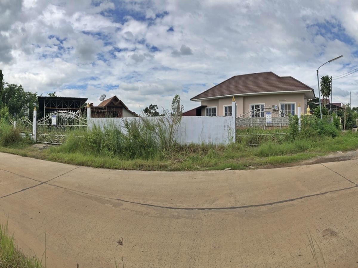 ขายบ้านอุบลราชธานี : บ้านพักอาศัยครึ่งตึกครึ่งไม้ 1 ชั้น