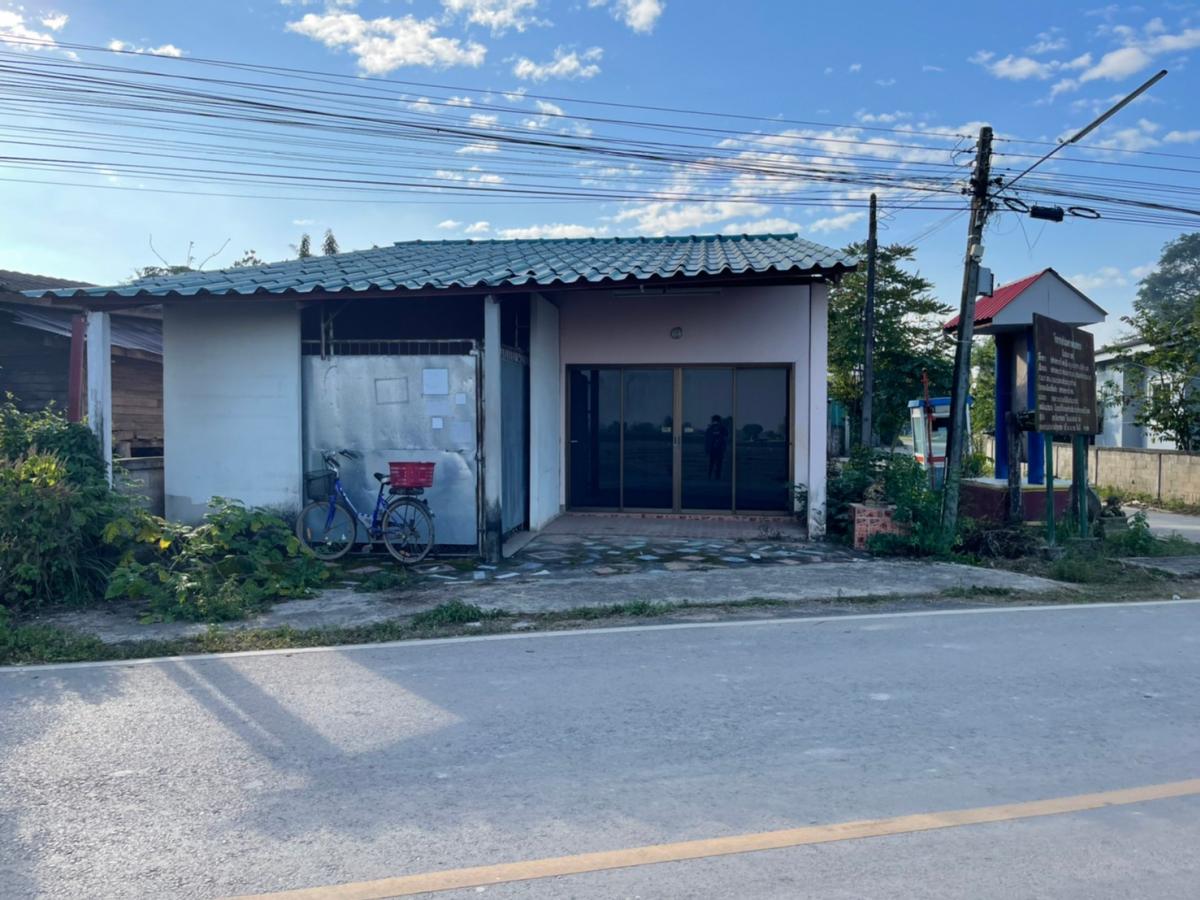 ขายบ้านพะเยา : บ้านพักอาศัยตึกชั้นเดียว อยู่ติดถนนสายบ้านฝายกวาง - บ้านปัวใหม่