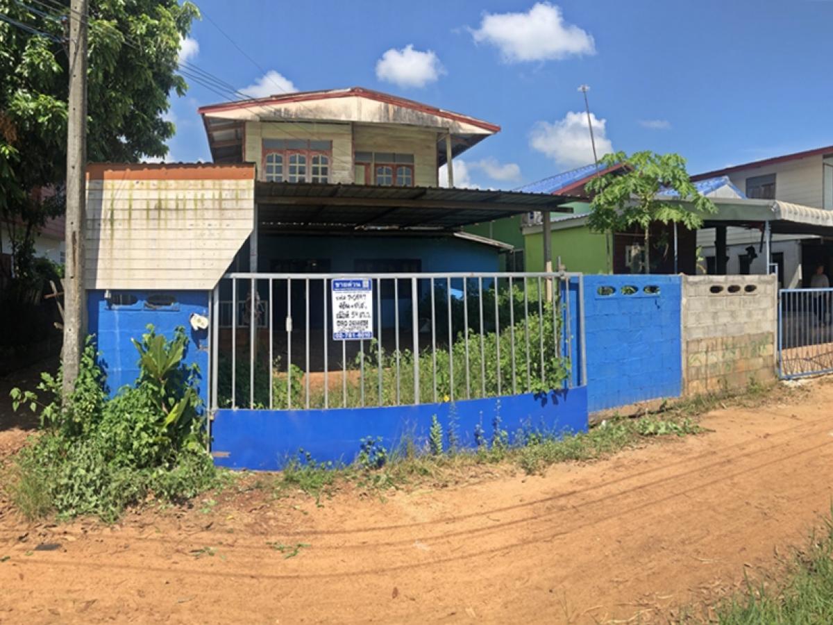 ขายบ้านสกลนคร : บ้านพักอาศัยครึ่งตึกครึ่งไม้ 2 ชั้น ห่างจากถนนสายบ้านหนองเบ็น-บ้านต้นผึ้ง (สน.2027) ประมาณ 84 เมตร บ้านไฮหย่อง