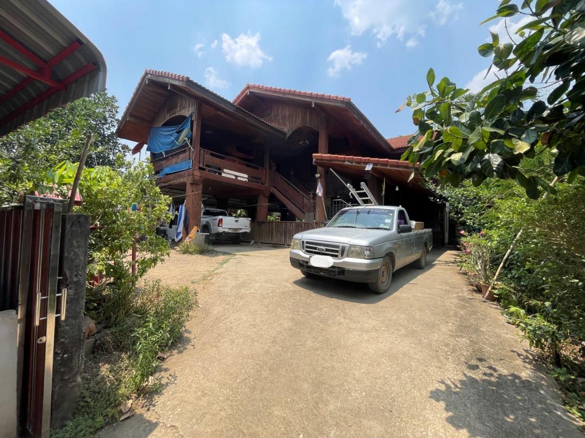 ขายบ้านลำปาง : บ้านพักอาศัยครึ่งตึกครึ่งไม้ 2 ชั้น