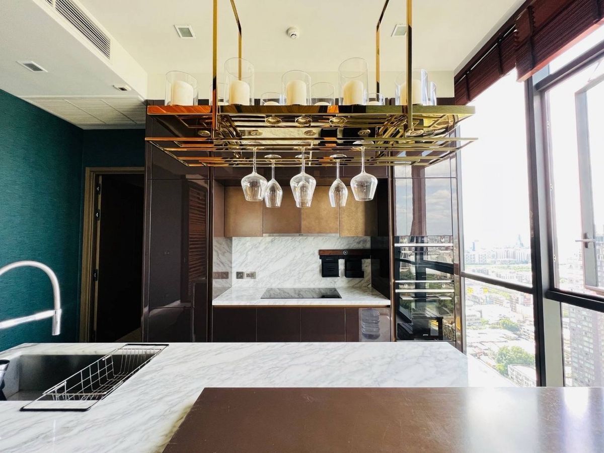 ให้เช่าคอนโดสุขุมวิท อโศก ทองหล่อ : ▲The Monument Thonglo▲
Rent 380K | 3 Bedrooms 3 Bathrooms  | 252.61 sq.m.