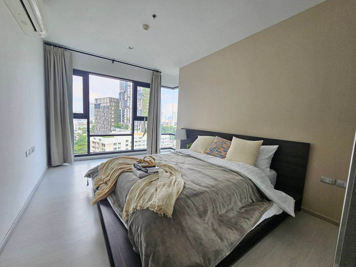For SaleCondoSukhumvit, Asoke, Thonglor : Hot Deal !!!!! Rhythm Sukhumvit 36-38 2 bedrooms near BTS Thonglor only 7.9m Contact 065-6641496 (Emmy)