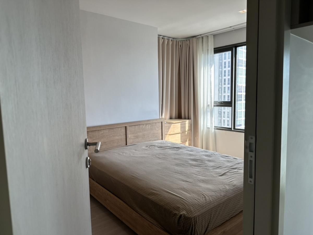 For SaleCondoLadprao, Central Ladprao : 🏙️ Fully-Furnished Corner Unit at Life Ladprao – Smart Layout with Built-In Furniture, Prime Location Next to BTS Ha Yaek Lat Phrao & MRT Phahon Yothin