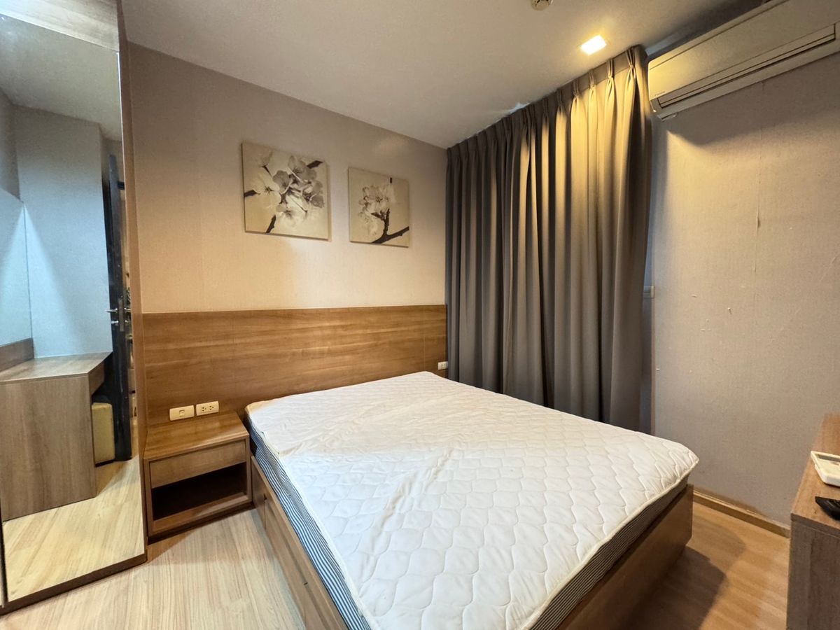 ให้เช่าคอนโดสาทร นราธิวาส : ว่างให้เช่า Rhythm Sathorn ห้องสวย เฟอนิเจ้อครบ ใกล้ bts สะพานตากสิน 18,000/เดือน เท่านั้น