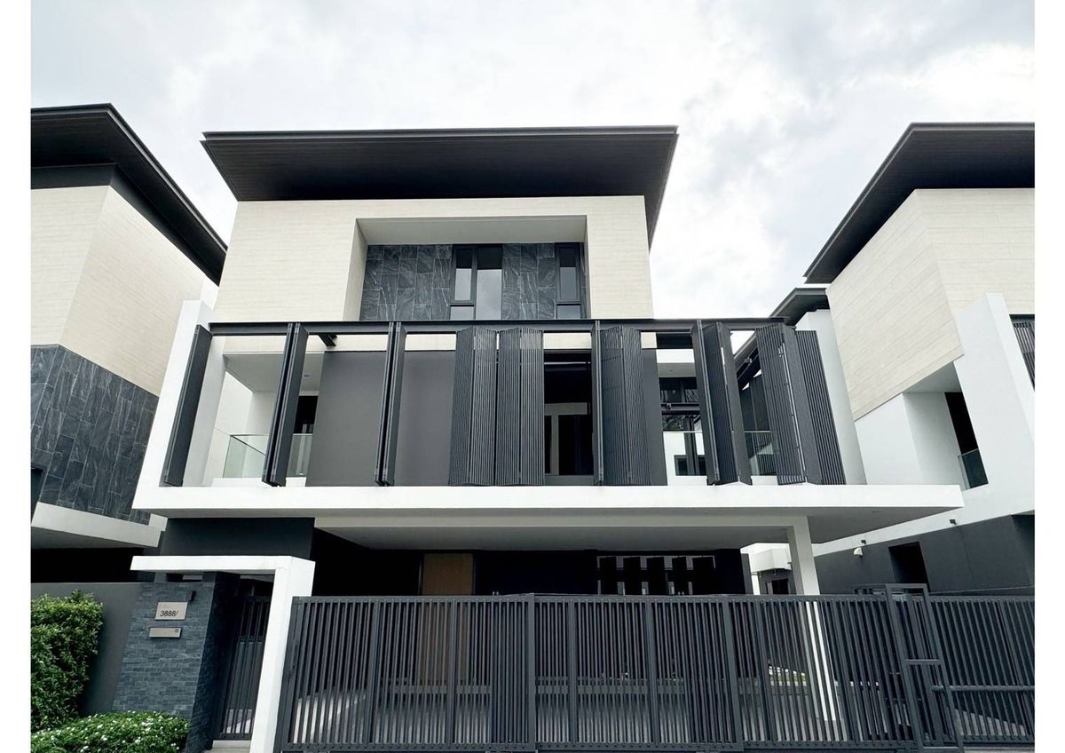 บ้านพัฒนาการ ศรีนครินทร์ : หลังสุดท้าย! The Urban Reserve พระราม 9 - กรุงเทพกรีฑา บ้านเดี่ยว 3 ชั้น สไตล์ Modern Luxury พร้อมสระว่ายน้ำและลิฟต์ส่วนตัว