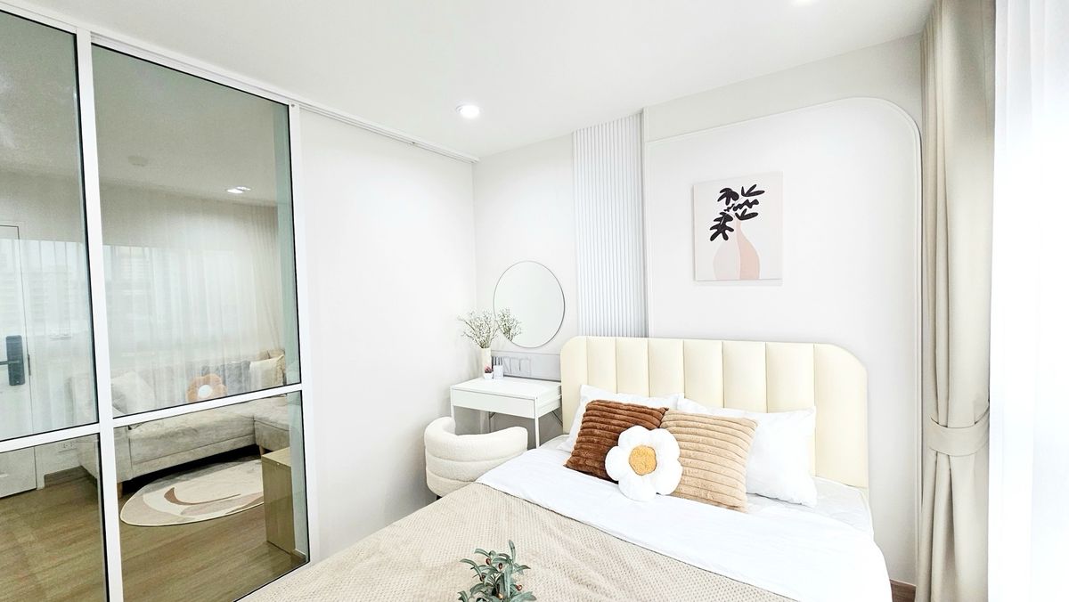 For SaleCondoRamkhamhaeng, Hua Mak : Come on !!! The room is complete, ready to stay, the view is very airy, very comfortable with the D -Condo Project.