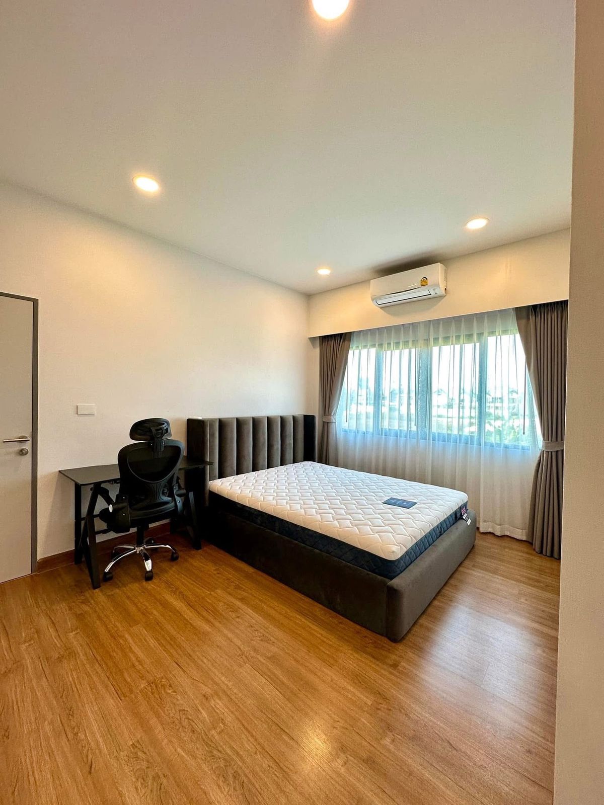 For RentHouseBangna, Bearing, Lasalle : K-6053 Urgent rent! The City Bangna is beautiful, ready to be near Bangna.