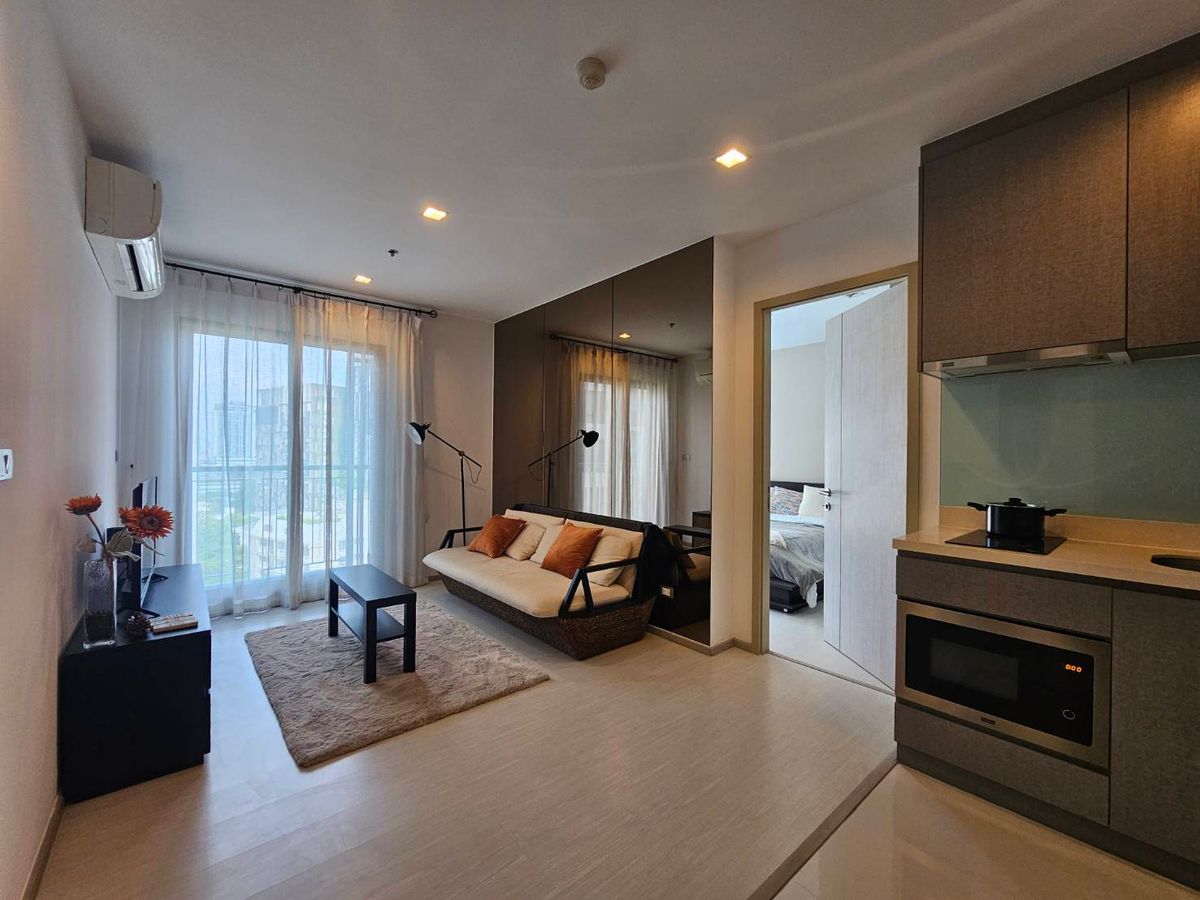 For SaleCondoSukhumvit, Asoke, Thonglor : Hot Deal !!!!! Rhythm Sukhumvit 36-38 2 bedrooms near BTS Thonglor only 7.9m Contact 065-6641496 (Emmy)