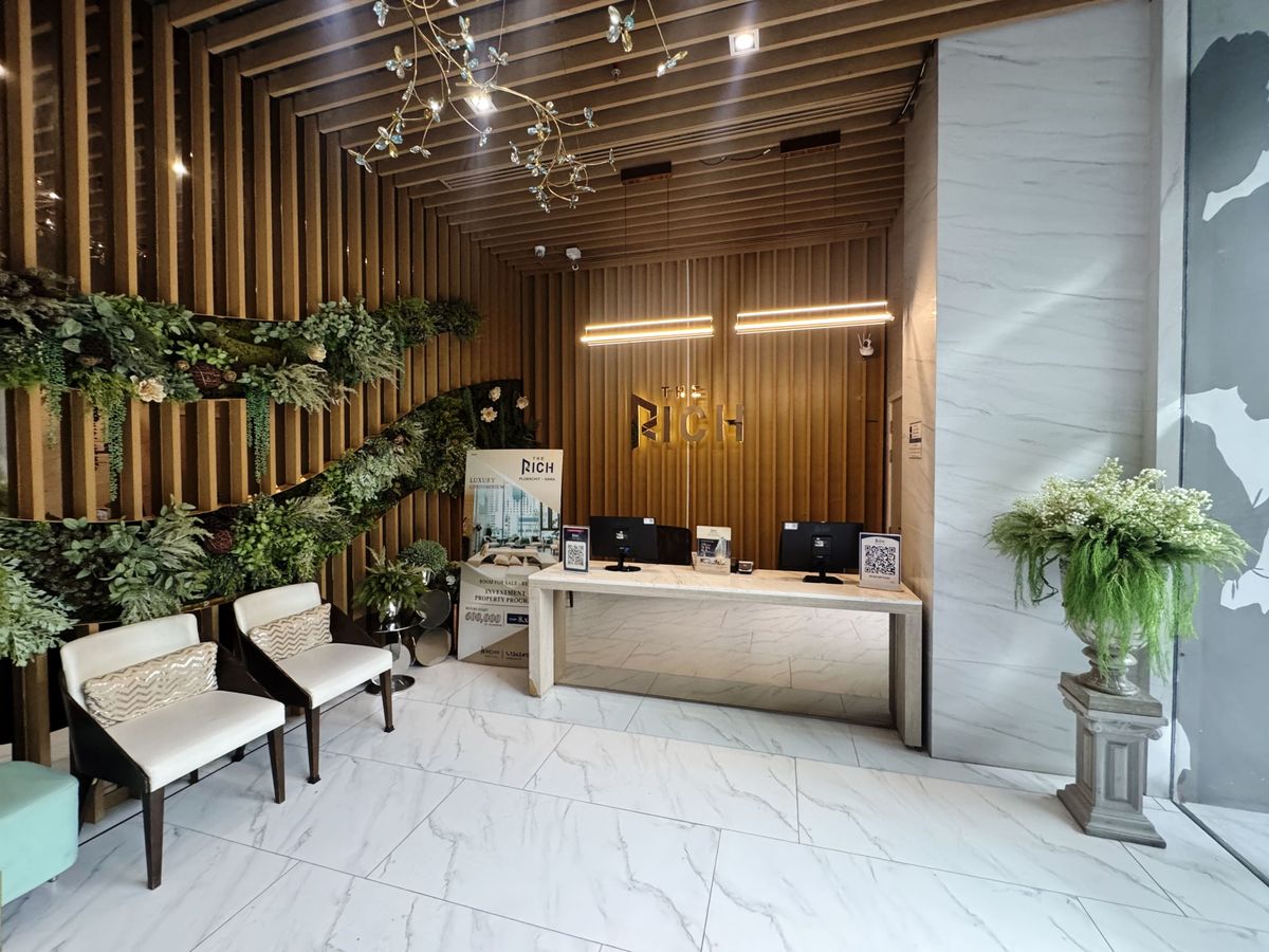 For SaleCondoNana, North Nana,Sukhumvit13, Soi Nana : Urgent sale! Reselle rooms lower than capital-The Rich Ploenchit-Nana