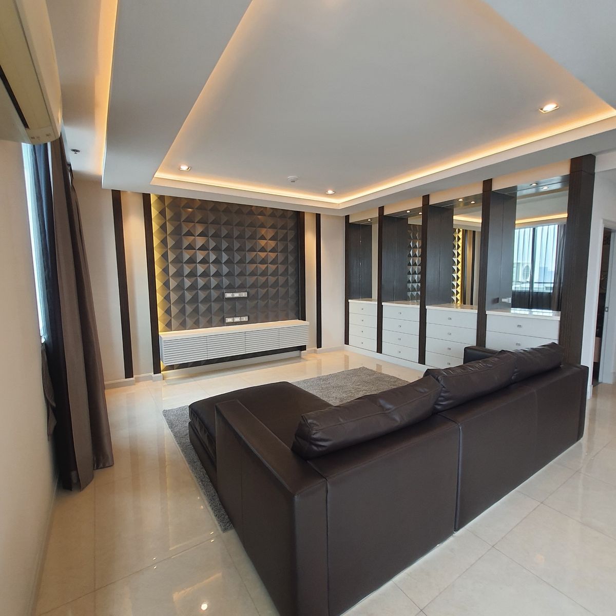 For RentCondoPattanakan, Srinakarin : ✨ Rent Penthouse Duplex Luxurious The Four Wings Residence Srinakarin, Srinakarin, big room, beautiful view | Price 130,000 baht/month | Convenient transportation near Airport Rail Link and Rama 9 Expressway 
 
