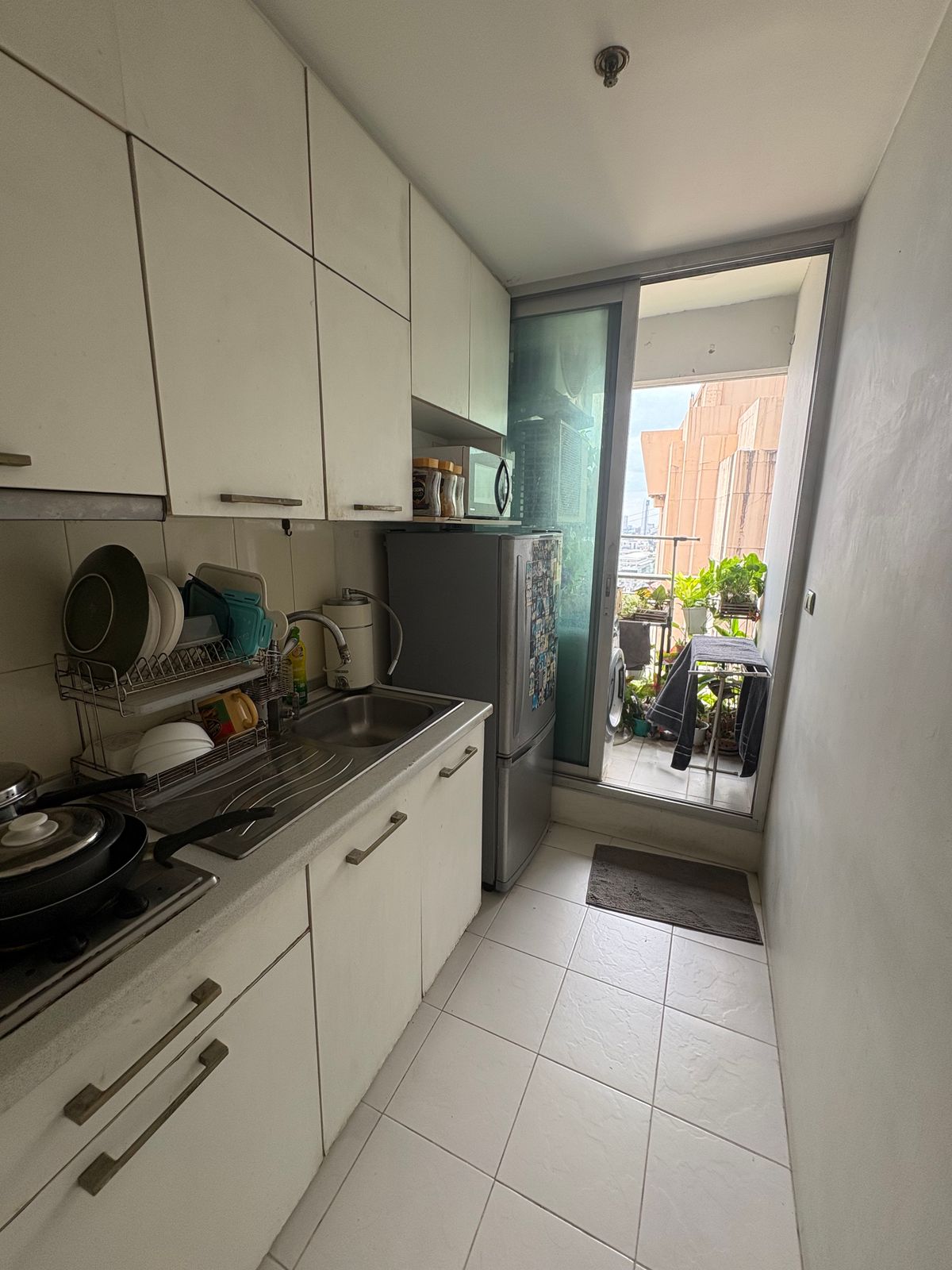 ขายคอนโดรัชดา ห้วยขวาง : ⭐️ขายถูกที่สุดในตลาด Life @ ratchada suttisarn 60 ตรม 2 ห้องนอน2 ห้องน้ำ 4,200,000 เท่านั้น