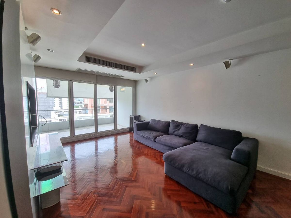 For SaleCondoSathorn, Narathiwat : For Sale with tenant: DUPLEX condo at Supreme Elegance, 2 BR/3 B, 220 sqm., classic and unique interior, Sathorn area