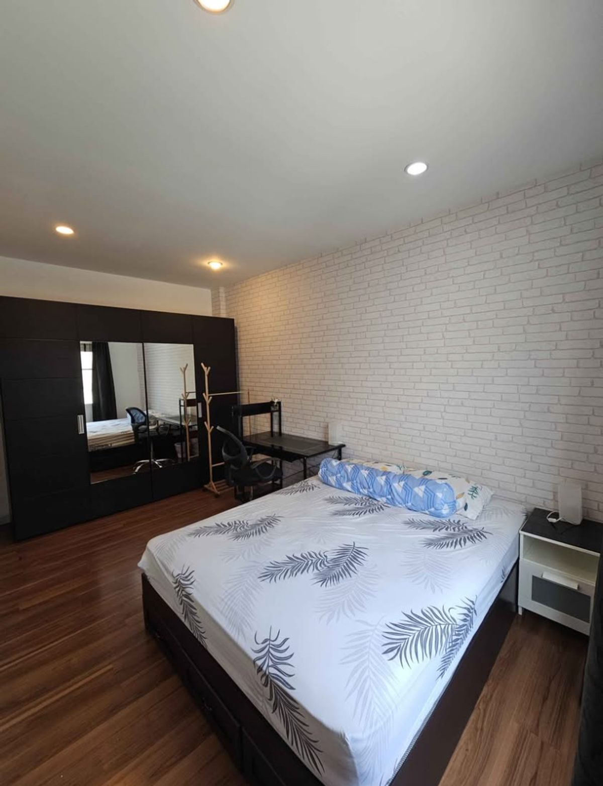 For RentTownhomeLadkrabang, Suwannaphum Airport : Rent a townhome, The Metro, Rama 9, next to Stamford. Near Seacon Square Srinakarin