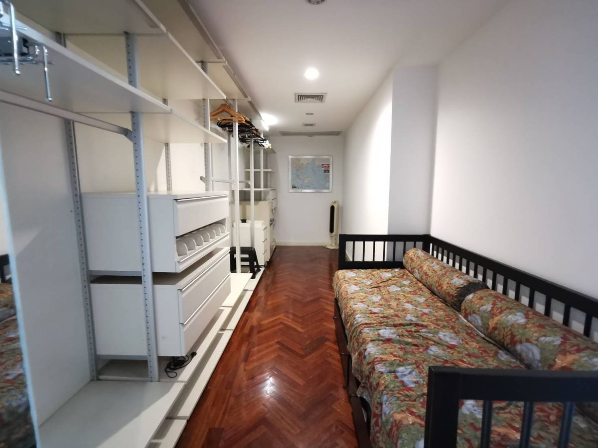 For SaleCondoSathorn, Narathiwat : For Sale with tenant: DUPLEX condo at Supreme Elegance, 2 BR/3 B, 220 sqm., classic and unique interior, Sathorn area