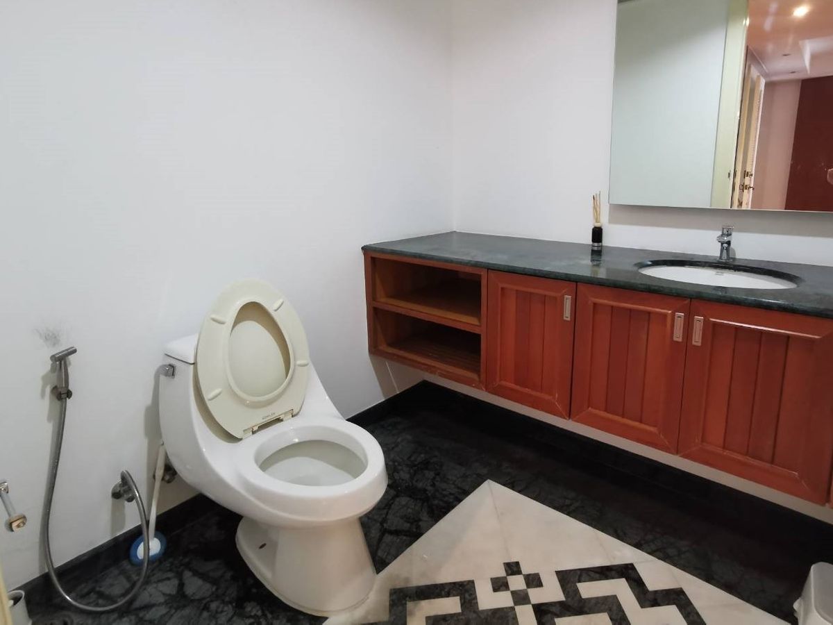 For SaleCondoSathorn, Narathiwat : For Sale with tenant: DUPLEX condo at Supreme Elegance, 2 BR/3 B, 220 sqm., classic and unique interior, Sathorn area