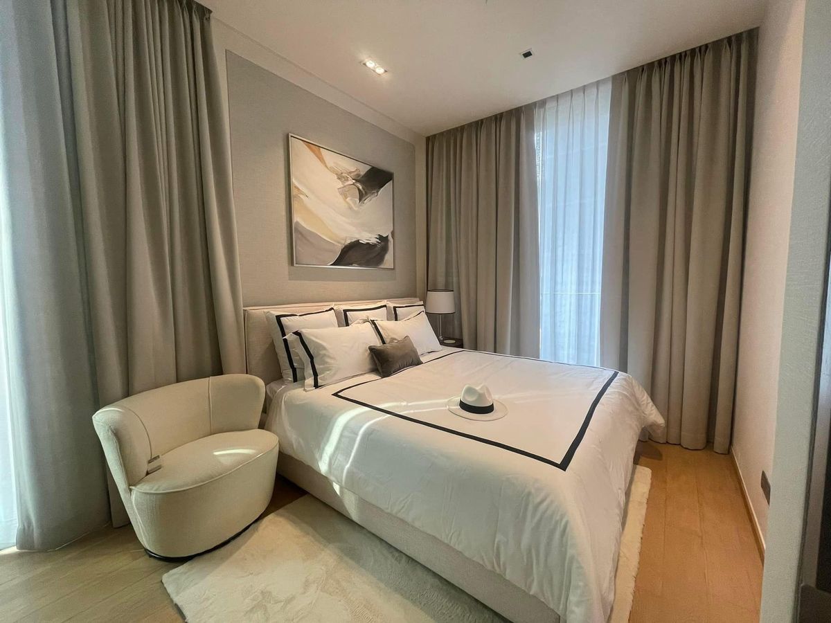ให้เช่าคอนโดวิทยุ ชิดลม หลังสวน : ⭐📢FOR RENT>> 28 Chidlom 🌈🔥 Courtyard Suite Rare Item  2 Bedroom ชั้น  4 วิวสวน ตึกวิลล่า ตกแต่งหรูหรา ด้วยเฟอร์นิเจอร์ ชนินทรทั้งห้อง ห้องน้ำหินอ่อนแท้  ใกล้ BTS ชิดลม 280 เมตร #LV-MO1978