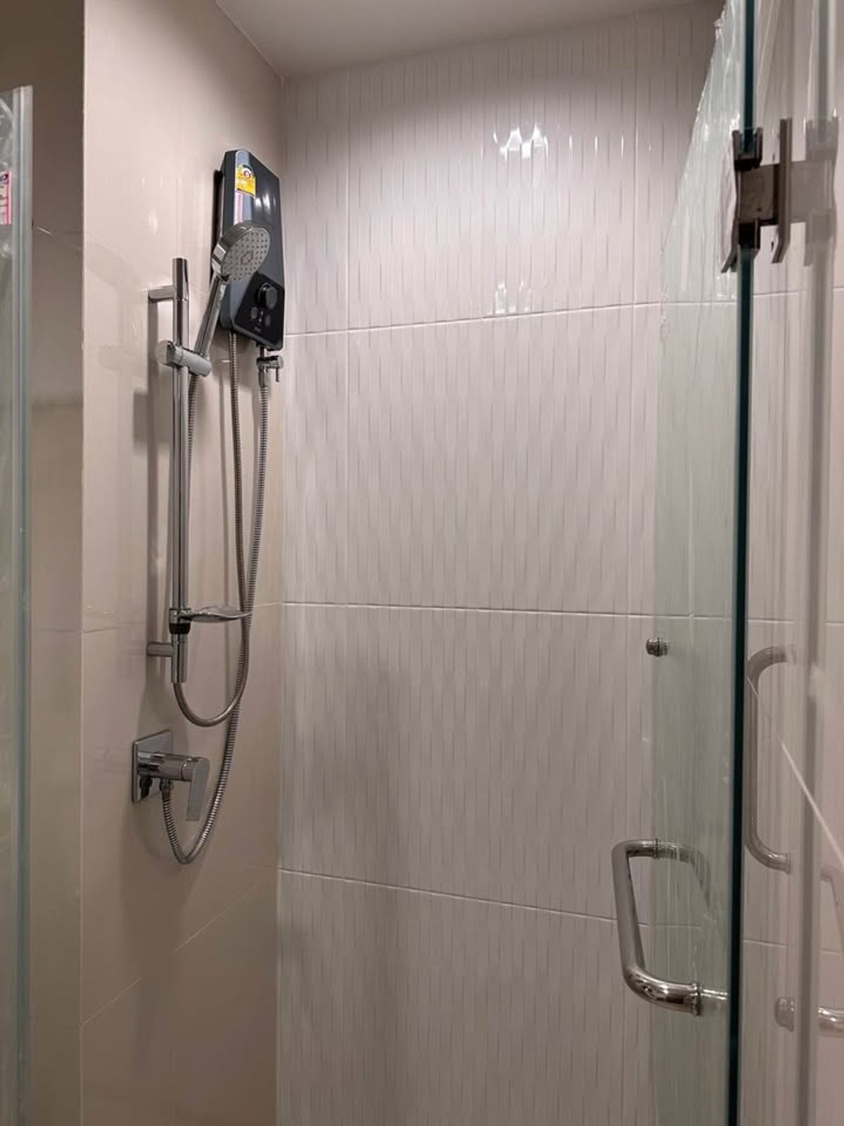 ขายคอนโดพระราม 9 เพชรบุรีตัดใหม่ RCA : 🔥 โอกาสสุดคุ้ม! Life Asoke Hype 1 ห้องนอน ตกแต่งสวย พร้อมเฟอร์ฯ ครบ อยู่เองก็ดี ปล่อยเช่าก็คุ้ม เดินทางสะดวก ใกล้  MRT พระราม 9