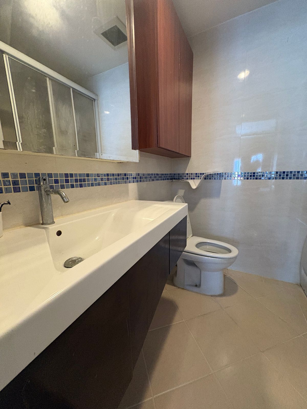 ขายคอนโดรัชดา ห้วยขวาง : ⭐️ขายถูกที่สุดในตลาด Life @ ratchada suttisarn 60 ตรม 2 ห้องนอน2 ห้องน้ำ 4,200,000 เท่านั้น