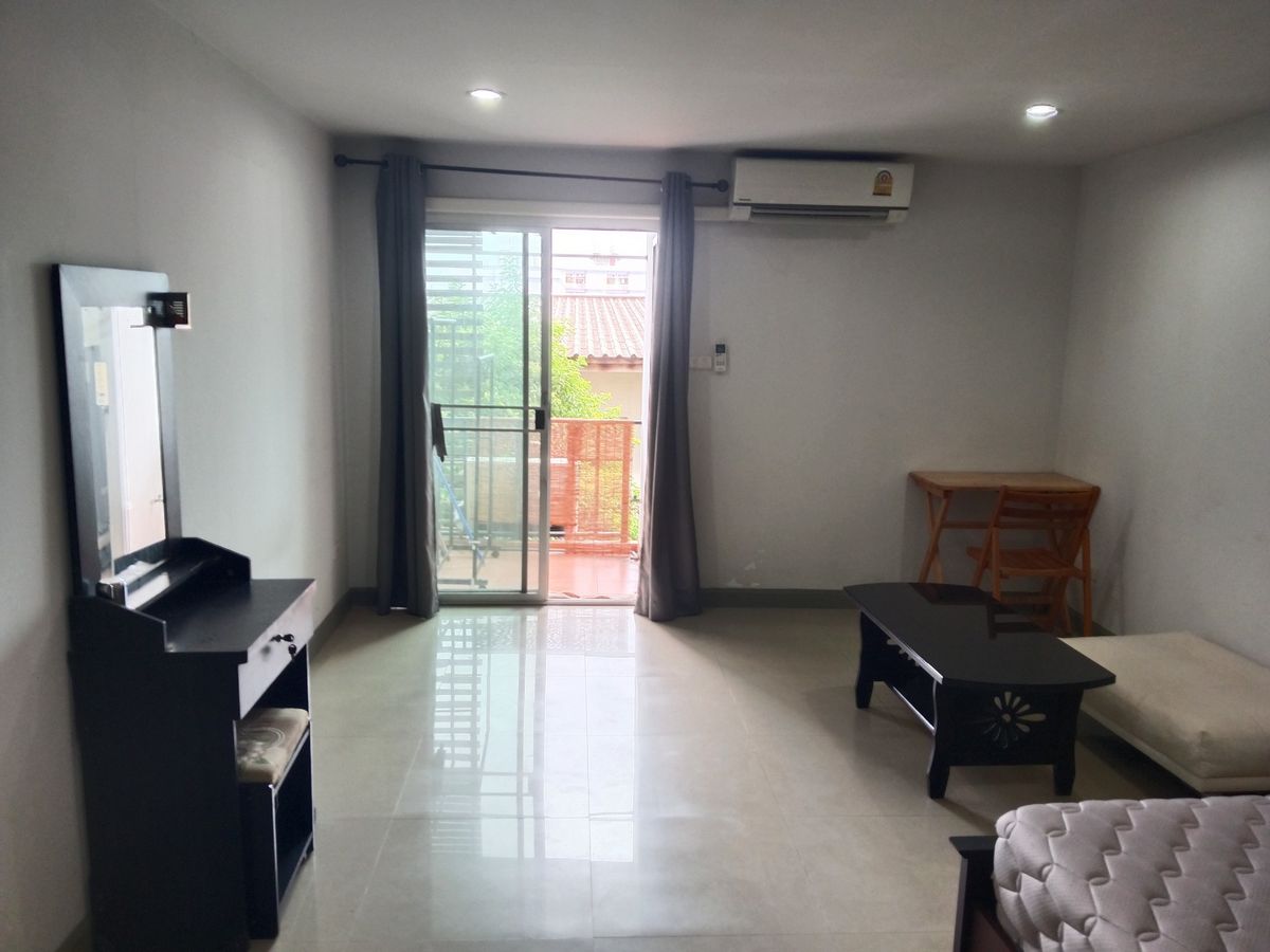For RentCondoOnnut, Udomsuk : Condo for rent: Regent Home 4 Sukhumvit 85 (Studio room), 3rd floor, near BTS On Nut Station