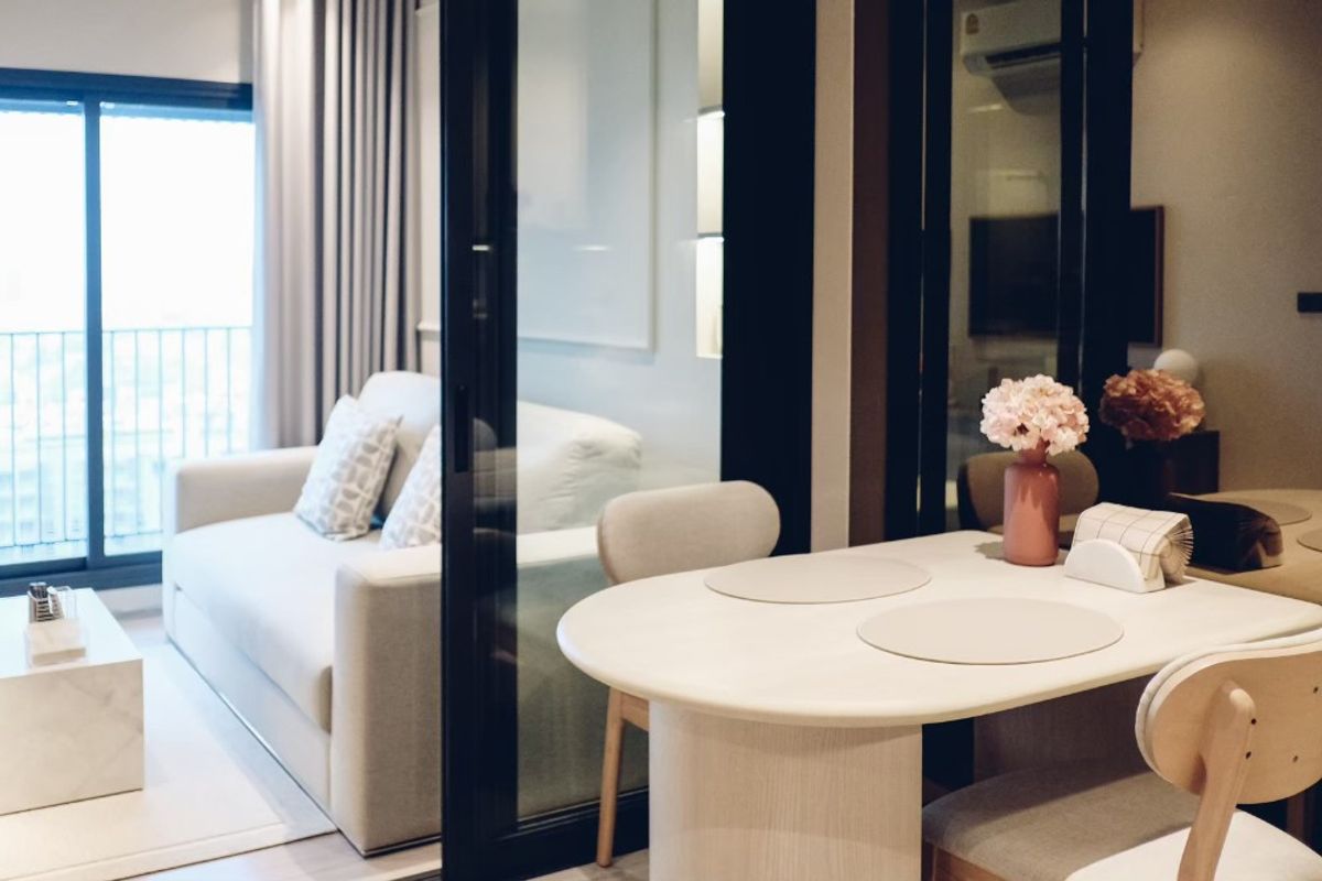 For SaleCondoRama9, Petchburi, RCA : 🏙️ Elevated Living at Life Asoke Hype – 1 Bedroom Condo with Full Amenities Near MRT & Central Rama 9