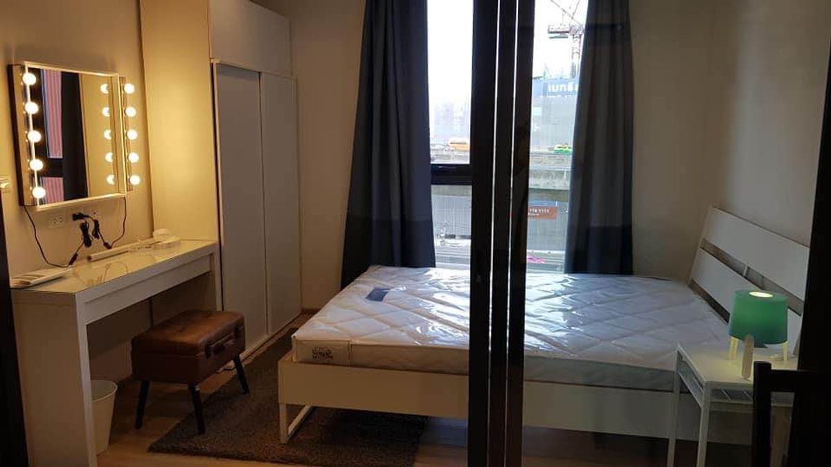 ให้เช่าคอนโดพระราม 9 เพชรบุรีตัดใหม่ RCA : ⭐📢FOR RENT>> The Base Garden Rama 9 🔥 ชั้น 8 ระเบียงทิศเหนือ รับ 3 วิวสวย วิวสวน Pocket Garden วิวสระ วิวเมือง ประตู Digital Door Lock เฟอร์นิเจอร์ครบพร้อมเครื่องใช้ไฟฟ้า #LV-MO1982