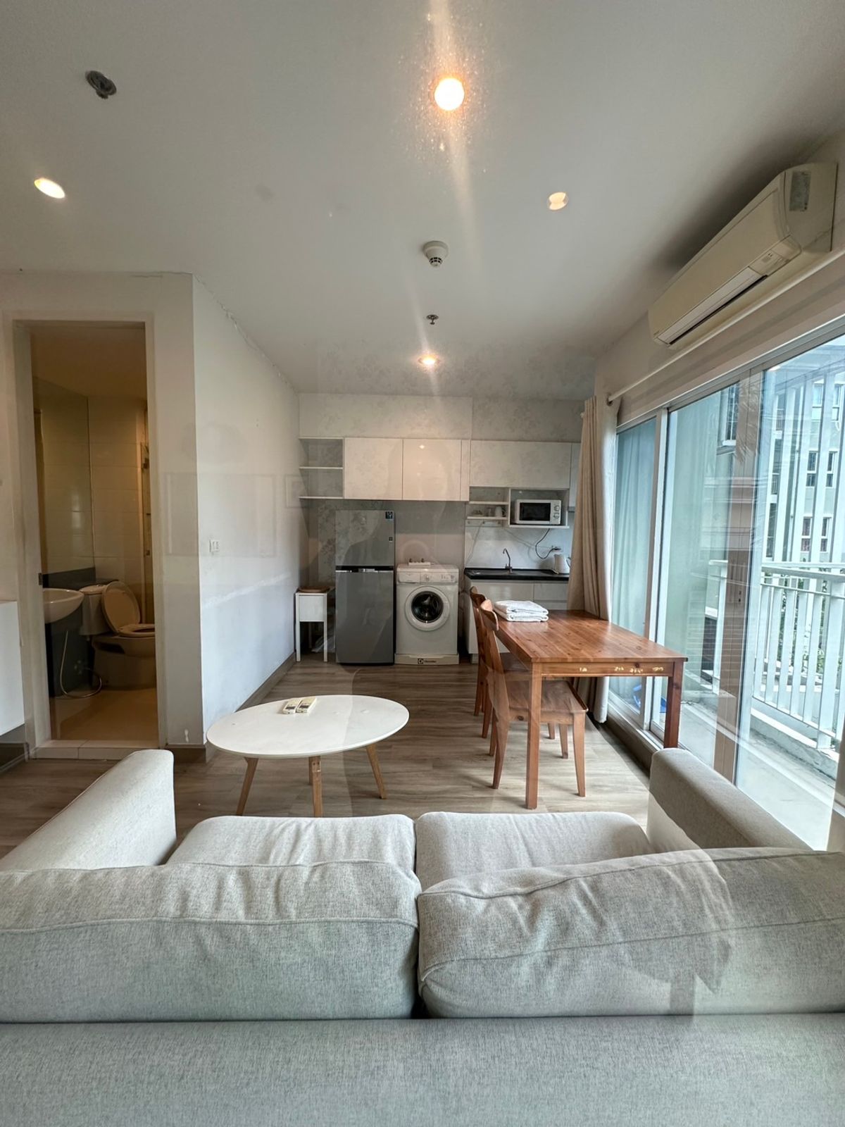 ให้เช่าคอนโดพระราม 9 เพชรบุรีตัดใหม่ RCA : ห้องสวยให้เช่า The Parkland Grand Asoke - Phetchaburi