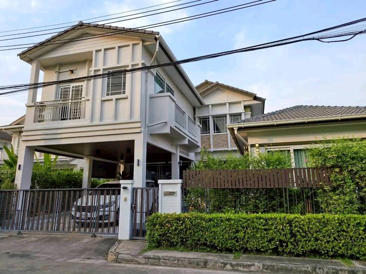 ให้เช่าบ้านพัฒนาการ ศรีนครินทร์ : ให้เช่า #บ้านเดี่ยว หมู่บ้านมัณฑนา พระราม 9-ศรีนครินทร์ ถนนกรุงเทพกรีฑา ซอย7 📞066-165-9828 #ใกล้นานาชาติไบรท์ตัน #ย่านกรุงเทพกรีฑา 