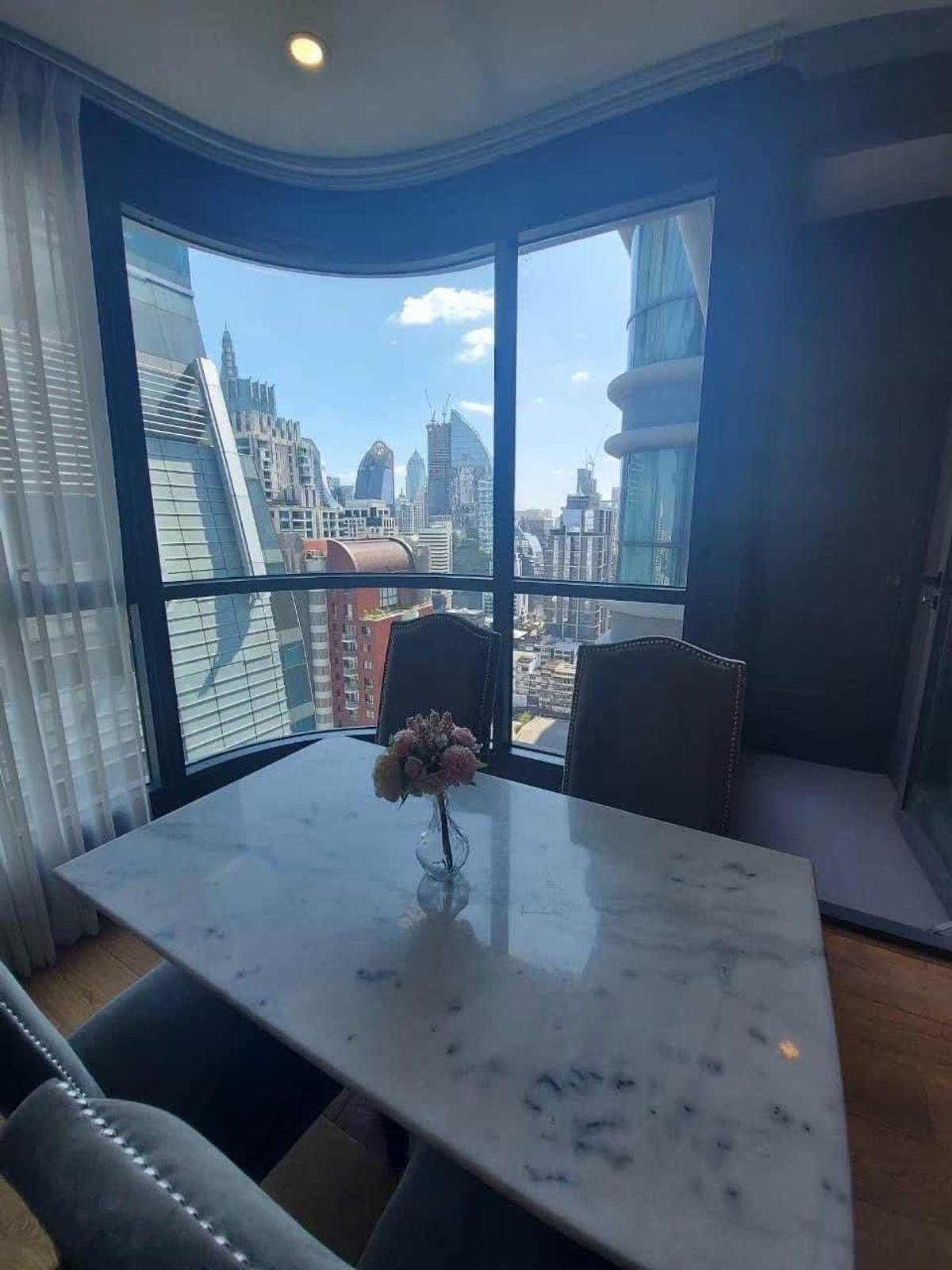 CondoRatchathewi,Phayathai : 💎 GT16175 | Condo Q Chidlom–Phetchaburi, convenient travel, near BTS, shuttle available, fully furnished. Ready to move in immediately