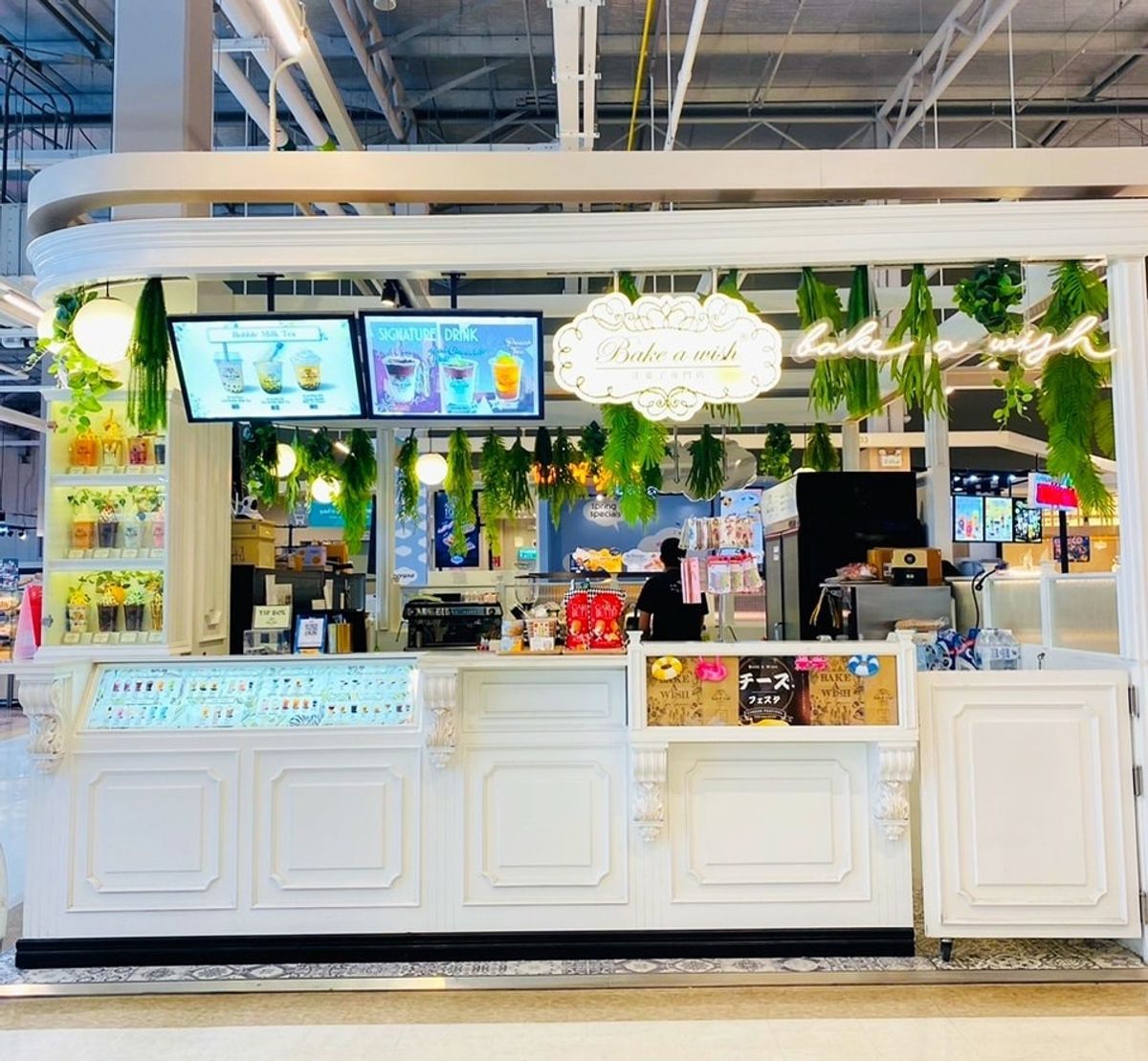 For LeaseholdRetail SpaceSamut Prakan,Samrong : Lease the Bake A Wish Lotus, Bang Bo Samut Prakan has a profit every month. Open for over 3 years