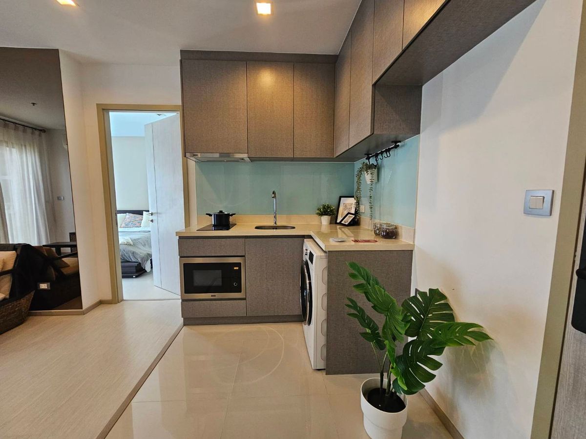 For SaleCondoSukhumvit, Asoke, Thonglor : Hot Deal !!!!! Rhythm Sukhumvit 36-38 2 bedrooms near BTS Thonglor only 7.9m Contact 065-6641496 (Emmy)