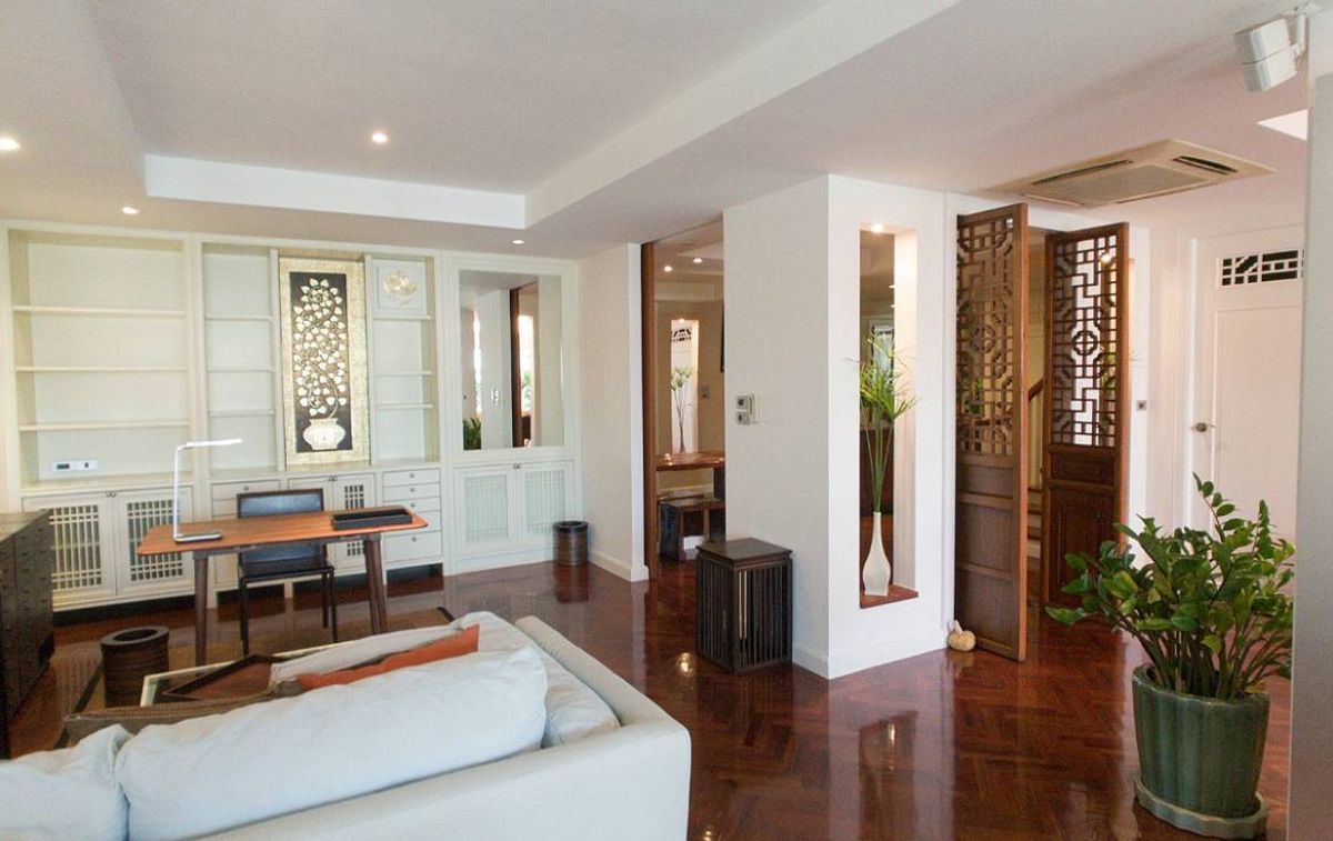 For SaleCondoSathorn, Narathiwat : For Sale with tenant: DUPLEX condo at Supreme Elegance, 2 BR/3 B, 220 sqm., classic and unique interior, Sathorn area