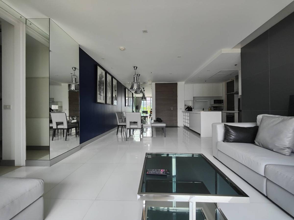 ให้เช่าคอนโดสีลม ศาลาแดง บางรัก : The Legend Saladaeng, 2 bed, 65000 per month