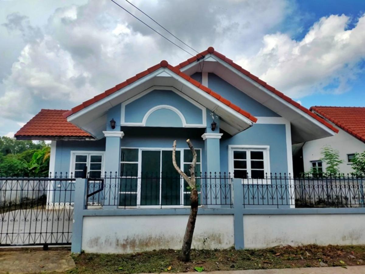 For SaleHouseUbon Ratchathani : No. 105/1 Village No. 13, Soi to Ban Kham Charoen Temple, the bypass road (231) Saen Suk Warin Chamrap Ubon Ratchathani