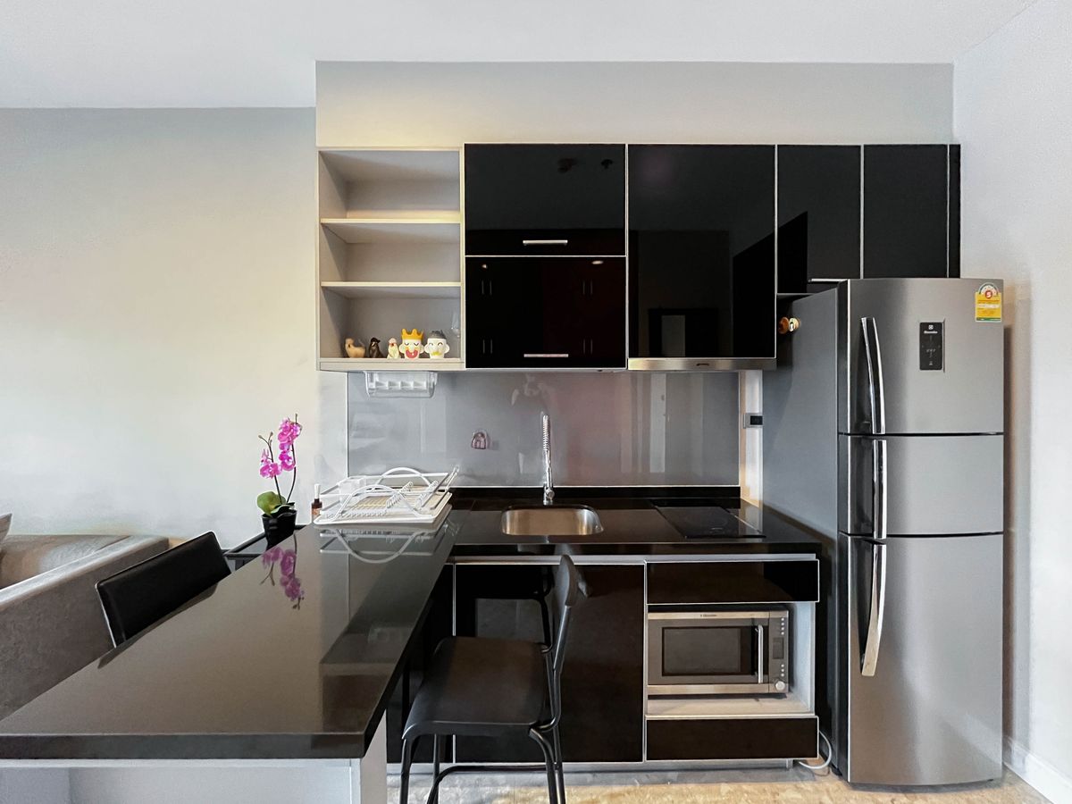 ให้เช่าคอนโดสุขุมวิท อโศก ทองหล่อ : ให้เช่า The Crest Sukhumvit 34 ราคา 28,000 บาท [MKr250593]