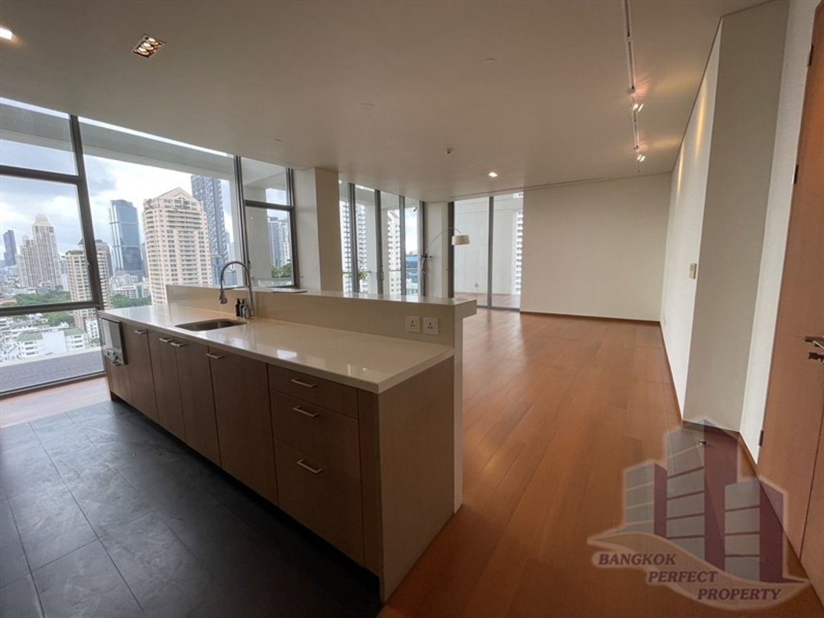 For RentCondoSathorn, Narathiwat : Beautiful Duplex 3 bedrooms, Unfurnished, The Sukhothai Residences For Rent  The Sukhothai Residences, 233 sqm, 3 bedrooms, 3 bathrooms, 1 powder room, maid quarter Unfurnished condition (semi or fully furnished possible)  Big L Shape balcony 2 parking sp